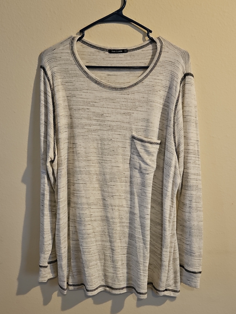 Pink Clover Women's Long-Sleeve Heathered Cream Sweater
